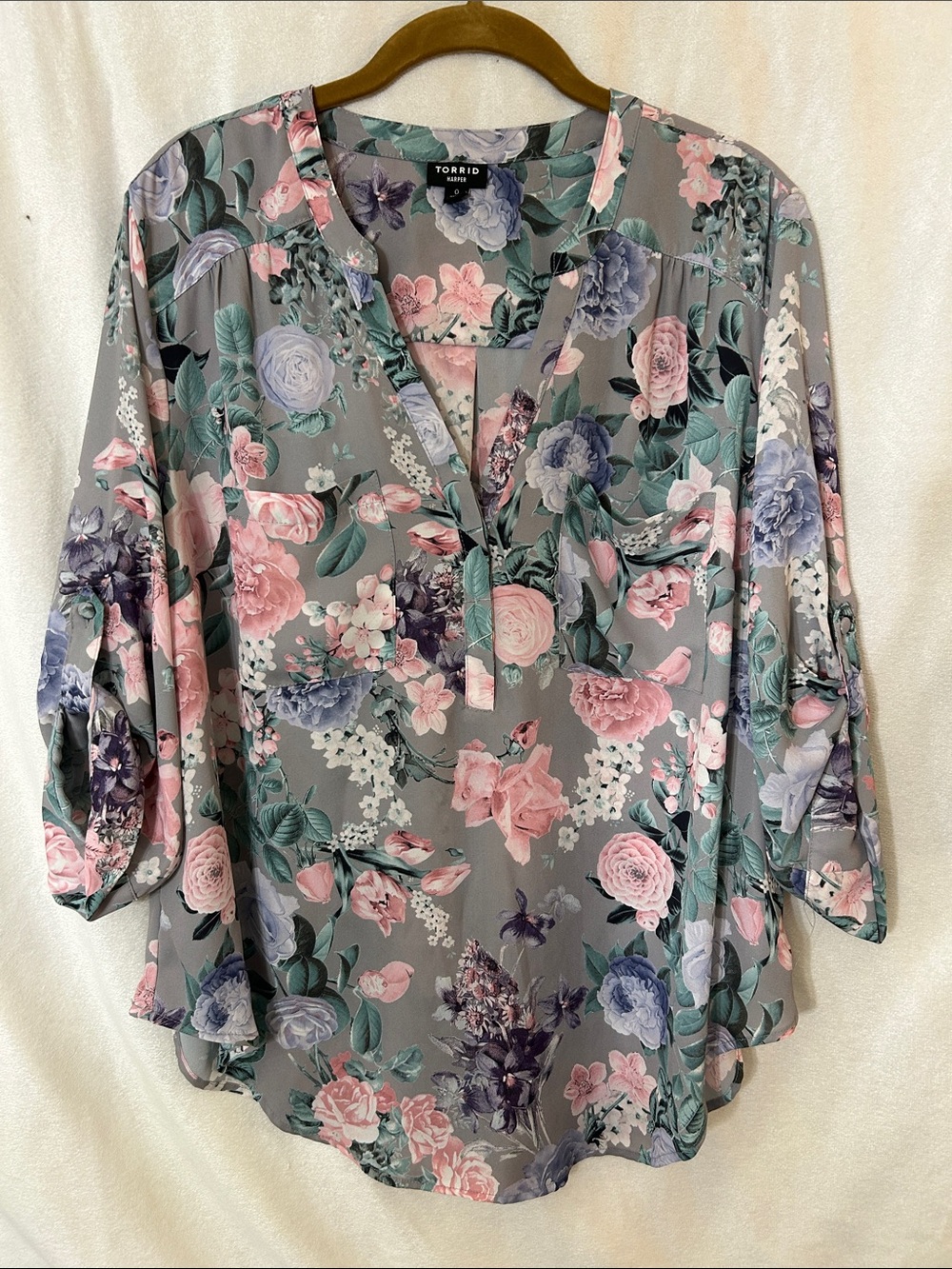 torrid Gray Floral V-Neck Tunic with Pink & Purple Roses